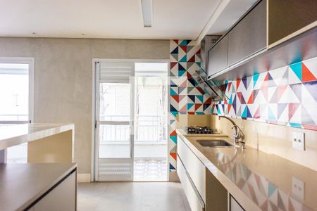 Apartamento à venda com 121m², 3 quartos e 2 vagas Apartamento à venda com 121m², 3 quartos e 2 vagasCozinha