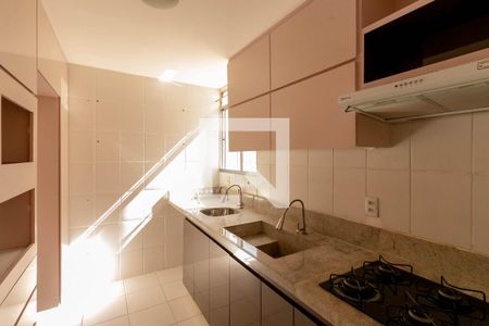 Cozinha e Área de Serviço de apartamento para alugar com 2 quartos, 51m² em Camargos, Belo Horizonte