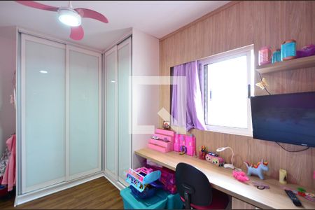 Casa à venda com 181m², 4 quartos e 2 vagasSuíte 1