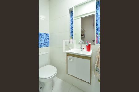 Casa à venda com 181m², 4 quartos e 2 vagasBanheiro da Suíte 2