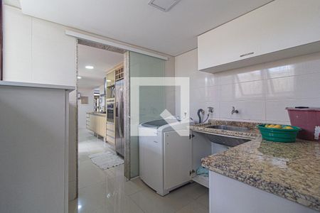 Casa para alugar com 500m², 3 quartos e 4 vagas Casa para alugar com 500m², 3 quartos e 4 vagasÁrea de Serviço