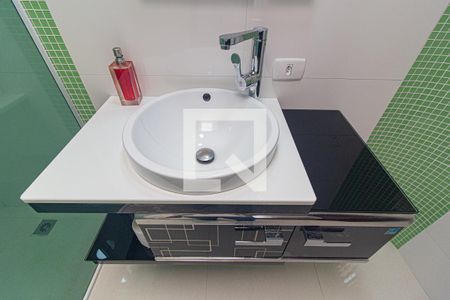 Casa para alugar com 500m², 3 quartos e 4 vagas Casa para alugar com 500m², 3 quartos e 4 vagasBanheiro do Quarto 1