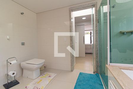 Casa para alugar com 500m², 3 quartos e 4 vagas Casa para alugar com 500m², 3 quartos e 4 vagasBanheiro do Quarto 3
