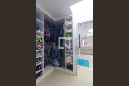 Casa para alugar com 500m², 3 quartos e 4 vagas Casa para alugar com 500m², 3 quartos e 4 vagasCloset do quarto 3