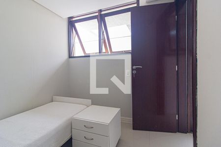 Casa para alugar com 500m², 3 quartos e 4 vagas Casa para alugar com 500m², 3 quartos e 4 vagasQuarto de Serviço