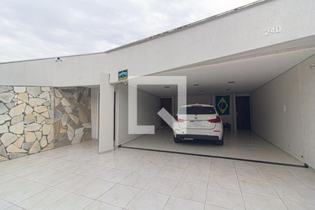 Casa para alugar com 500m², 3 quartos e 4 vagas Casa para alugar com 500m², 3 quartos e 4 vagasGaragem