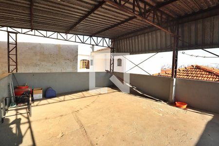 Casa à venda com 340m², 3 quartos e 4 vagasTerraço