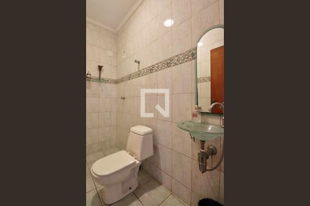 Casa à venda com 340m², 3 quartos e 4 vagasCasa 2 - Lavabo