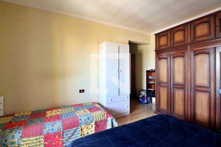 Casa à venda com 340m², 3 quartos e 4 vagasCasa 2 - Quarto 1