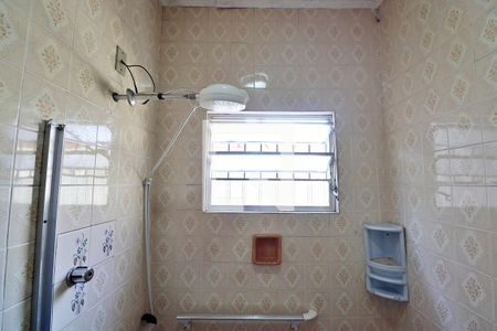 Casa à venda com 340m², 3 quartos e 4 vagasCasa 1 - Banheiro Social