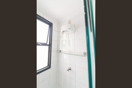 Banheiro de apartamento para alugar com 2 quartos, 47m² em Jardim Celeste, São Paulo