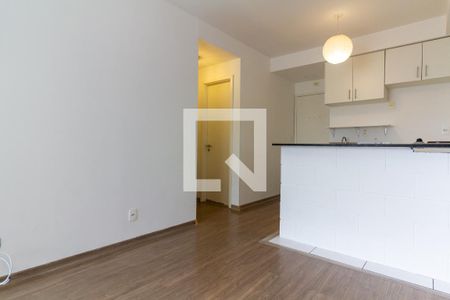 Sala de apartamento para alugar com 1 quarto, 47m² em Parque Industrial Tomas Edson, São Paulo