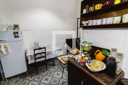 Casa à venda com 240m², 6 quartos e sem vagaCasa 1 Cozinha