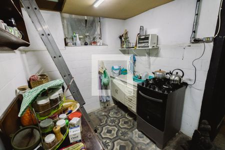 Casa à venda com 240m², 6 quartos e sem vagaCasa 1 Cozinha