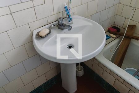 Casa à venda com 240m², 6 quartos e sem vagaCasa 3 Banheiro Pia