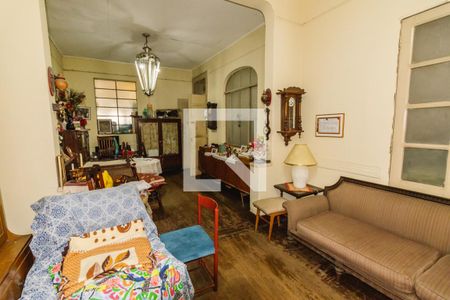 Casa à venda com 240m², 6 quartos e sem vagaCasa 3 Sala