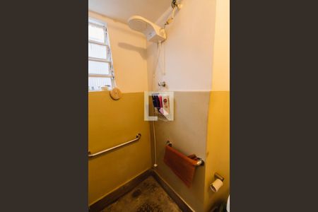 Casa à venda com 240m², 6 quartos e sem vagaCasa 1 Banheiro