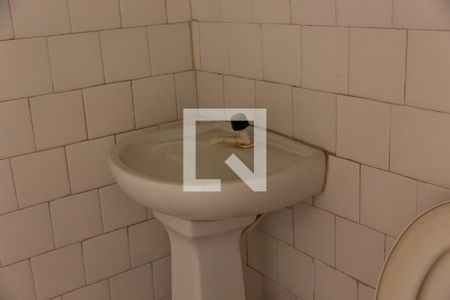 Casa à venda com 87m², 3 quartos e 3 vagas Casa à venda com 87m², 3 quartos e 3 vagasDetalhe banheiro