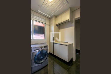 Apartamento à venda com 406m², 4 quartos e 8 vagas Apartamento à venda com 406m², 4 quartos e 8 vagasÁrea de Serviço