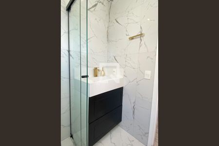 Apartamento para alugar com 68m², 2 quartos e sem vagaBanheiro da Suíte