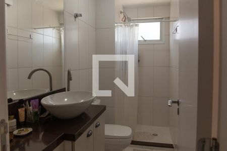 Apartamento à venda com 115m², 3 quartos e 3 vagasBanheiro da Suíte 2 e 3
