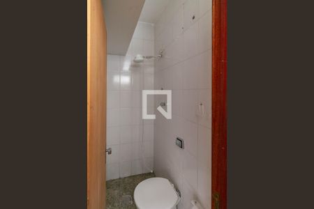 Casa à venda com 178m², 4 quartos e 1 vaga Casa à venda com 178m², 4 quartos e 1 vagaBanheiro Social