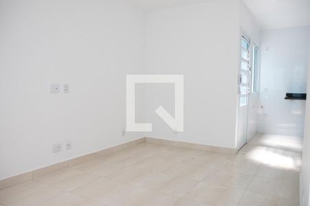 Sala de casa de condomínio à venda com 2 quartos, 84m² em Vila Gustavo, São Paulo