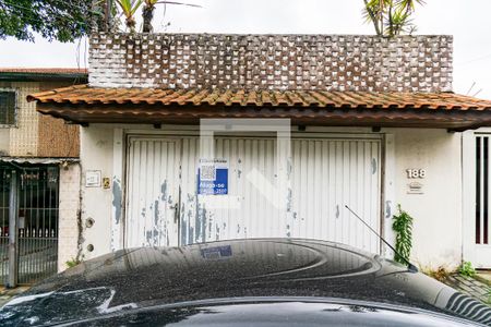 Casa para alugar com 400m², 5 quartos e 2 vagas Casa para alugar com 400m², 5 quartos e 2 vagasFachada