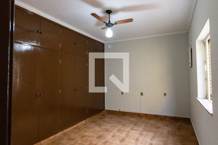 Casa para alugar com 179m², 3 quartos e 3 vagas Casa para alugar com 179m², 3 quartos e 3 vagasSuíte