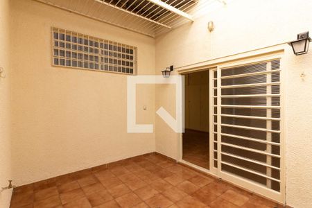 Casa para alugar com 179m², 3 quartos e 3 vagas Casa para alugar com 179m², 3 quartos e 3 vagasJardim de Inverno
