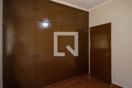 Casa para alugar com 179m², 3 quartos e 3 vagas Casa para alugar com 179m², 3 quartos e 3 vagasQuarto 3