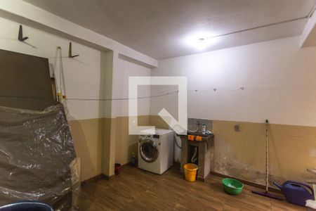 Casa à venda com 231m², 3 quartos e 1 vaga Casa à venda com 231m², 3 quartos e 1 vagaÁrea de serviço