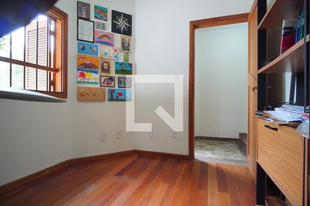 Escritório  de casa à venda com 3 quartos, 200m² em Jardim São Pedro, Porto Alegre