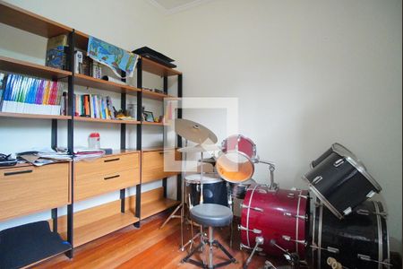 Escritório  de casa à venda com 3 quartos, 200m² em Jardim São Pedro, Porto Alegre