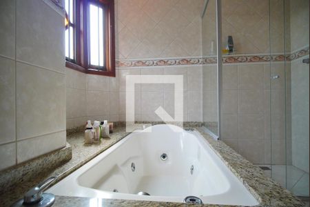 Casa à venda com 200m², 3 quartos e 1 vagabanheiro suíte 