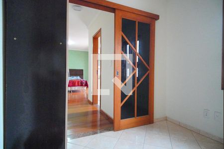 Casa à venda com 200m², 3 quartos e 1 vagacloset