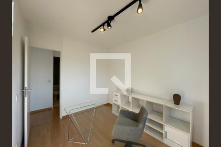Quarto 1 de apartamento para alugar com 3 quartos, 64m² em Vila Sofia, São Paulo