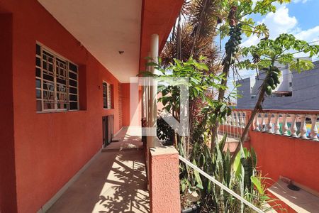 Casa à venda com 180m², 2 quartos e 1 vagaVaranda