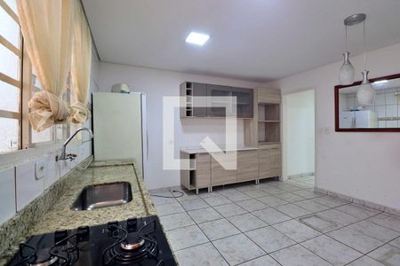 Casa à venda com 180m², 2 quartos e 1 vagaCozinha