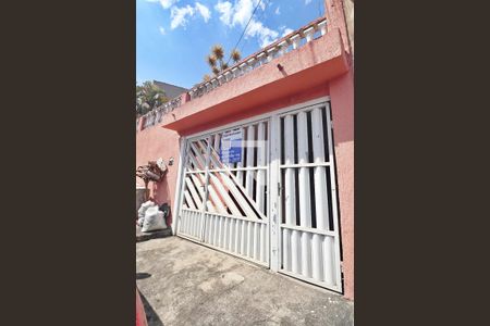 Casa à venda com 180m², 2 quartos e 1 vagaFachada