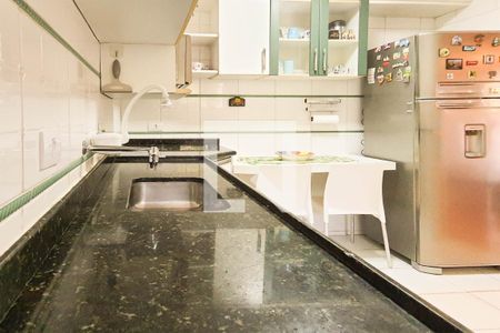 Apartamento para alugar com 144m², 3 quartos e 2 vagas Apartamento para alugar com 144m², 3 quartos e 2 vagasCozinha