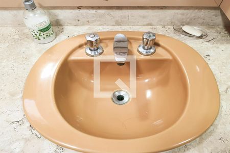 Apartamento para alugar com 144m², 3 quartos e 2 vagas Apartamento para alugar com 144m², 3 quartos e 2 vagasBanheiro Social