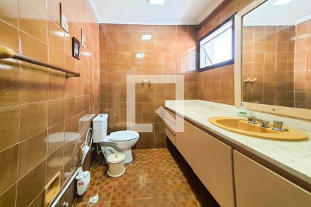 Apartamento para alugar com 144m², 3 quartos e 2 vagas Apartamento para alugar com 144m², 3 quartos e 2 vagasBanheiro Social