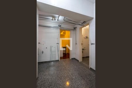 Apartamento à venda com 132m², 3 quartos e 2 vagas Apartamento à venda com 132m², 3 quartos e 2 vagasÁrea de Serviço