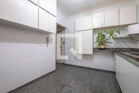 Apartamento à venda com 132m², 3 quartos e 2 vagas Apartamento à venda com 132m², 3 quartos e 2 vagasCozinha