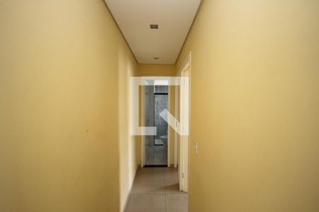 corredor de apartamento para alugar com 2 quartos, 47m² em Parque São Lourenço, São Paulo