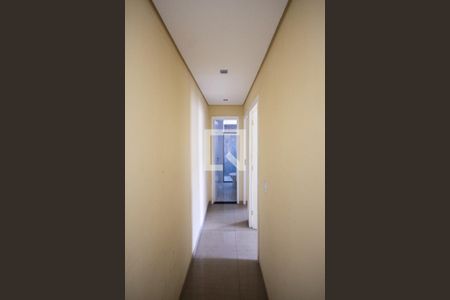 corredor de apartamento para alugar com 2 quartos, 47m² em Parque São Lourenço, São Paulo