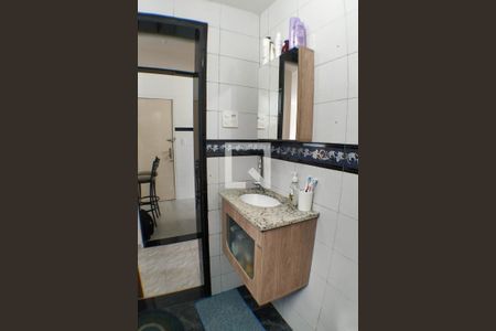 Apartamento à venda com 64m², 2 quartos e 1 vaga Apartamento à venda com 64m², 2 quartos e 1 vagaBanheiro