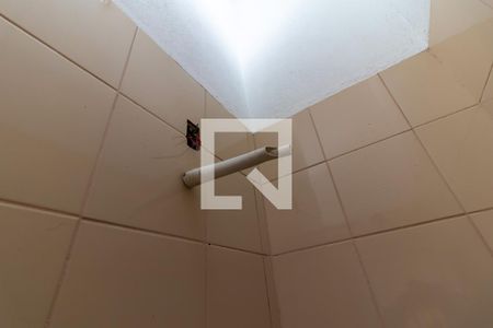 Casa de condomínio à venda com 60m², 2 quartos e 1 vagaDetalhe banheiro