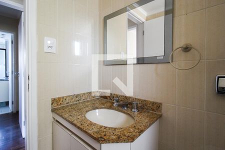 Apartamento para alugar com 115m², 3 quartos e 2 vagas Apartamento para alugar com 115m², 3 quartos e 2 vagasBanheiro